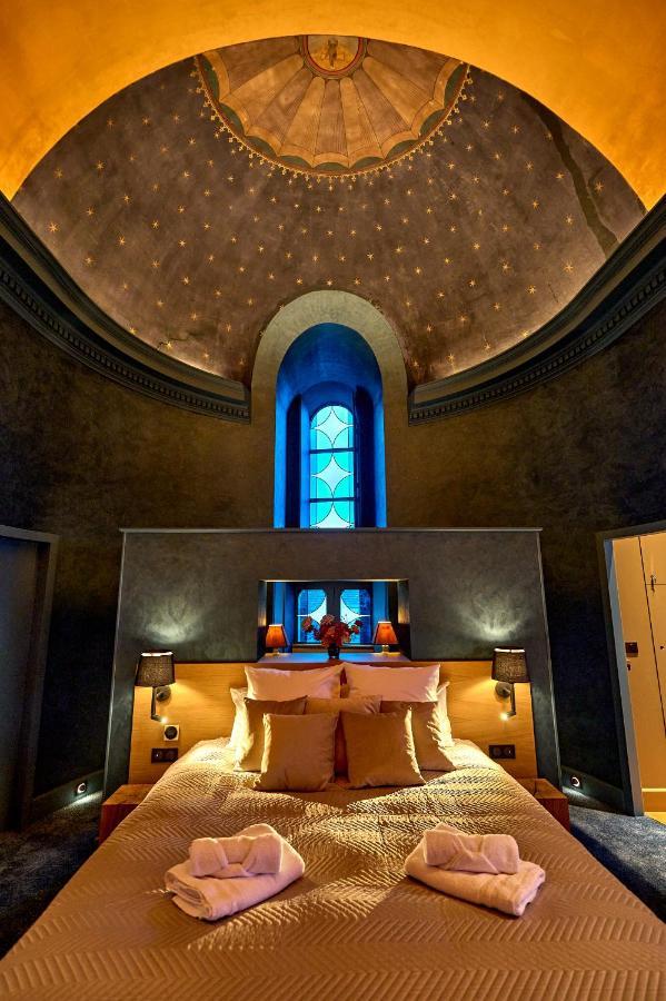 La Chapelle, Les Suites Du Palais, L'Unique 5 Etoiles De Nevers, Suite D'Exception, By Primo C0Nciergerie Ngoại thất bức ảnh