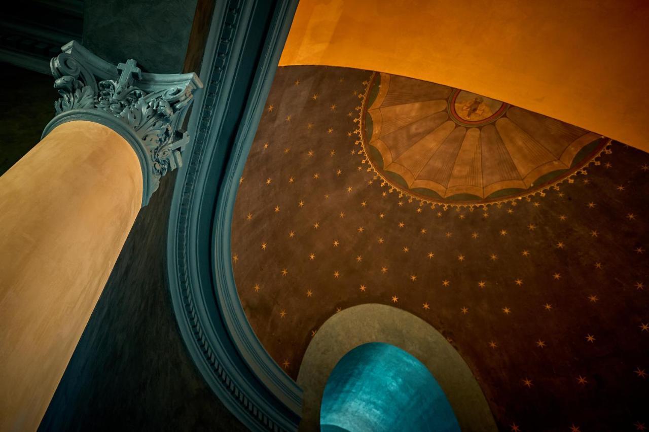 La Chapelle, Les Suites Du Palais, L'Unique 5 Etoiles De Nevers, Suite D'Exception, By Primo C0Nciergerie Ngoại thất bức ảnh